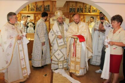 Sfinţirea Capelei „Sfinţii Apostoli Petru şi Pavel“ din cadrul Centrul de Reeducare pentru Minori şi Tineri de la Tichileşti, Protoieria Brăila – fotografia 12
