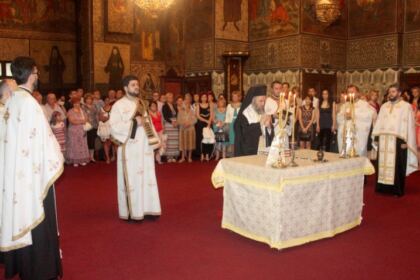 Slujbă de mulţumire pentru absolvenţii Facultăţii de Medicină şi Farmacie din Galaţi – fotografia 5