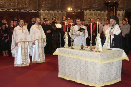 Cursul festiv al studenţilor şi masteranzilor teologi de la Dunărea de Jos – fotografia 3