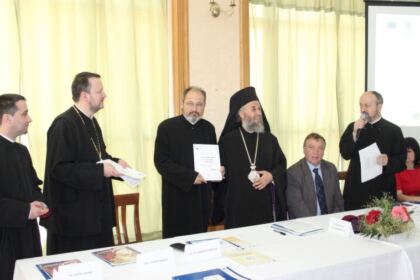 Sesiunea festivă de închidere a proiectului „Alege Şcoala!“ în Arhiepiscopia Dunării de Jos – fotografia 13