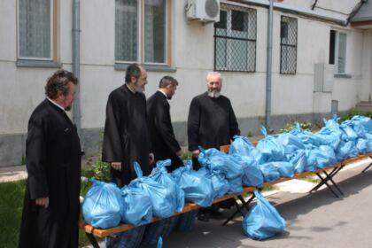 Activitate filantropic la Centrul regional de cazare şi proceduri pentru solicitanţii de azil – fotografia 1