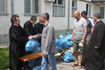 Activitate filantropic la Centrul regional de cazare şi proceduri pentru solicitanţii de azil – fotografia 5