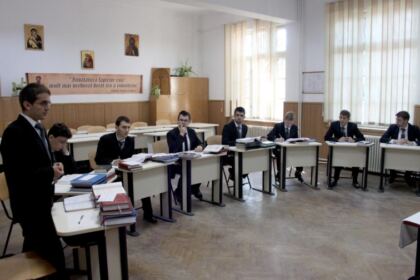 Examen pentru certificarea competenţelor profesionale la Seminarul Teologic „Sf. Ap. Andrei“ din Galaţi – fotografia 14