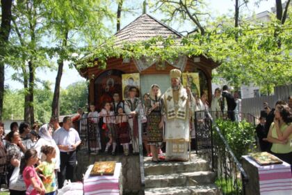 Etapa eparhială a concursului–spectacol „Bucuria de a fi creştin“,  în Arhiepiscopia Dunării de Jos – fotografia 5