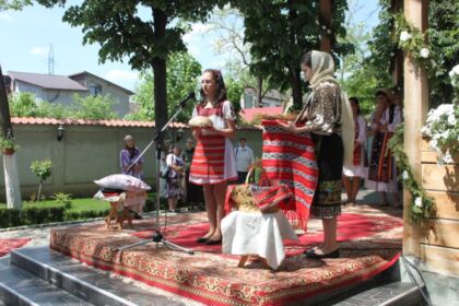 Etapa eparhială a concursului–spectacol „Bucuria de a fi creştin“,  în Arhiepiscopia Dunării de Jos – fotografia 27