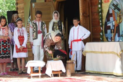 Etapa eparhială a concursului–spectacol „Bucuria de a fi creştin“,  în Arhiepiscopia Dunării de Jos – fotografia 36