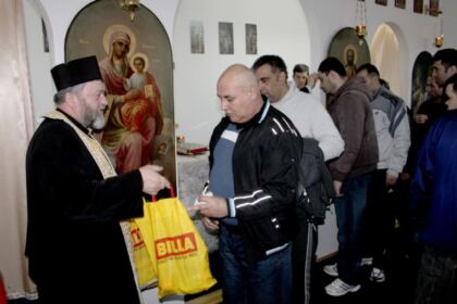 Activităţi filantropice în Duminica Înfricoşătoarei Judecăţi – fotografia 5