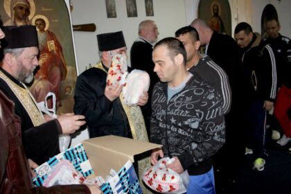 Activităţi filantropice în Duminica Înfricoşătoarei Judecăţi – fotografia 7