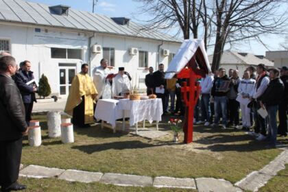 Sfinţirea noii troiţe din cadrul Penitenciarului Galaţi – fotografia 5