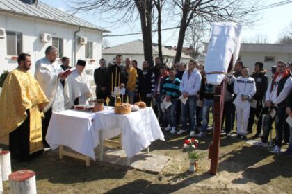 Sfinţirea noii troiţe din cadrul Penitenciarului Galaţi – fotografia 6