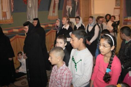 Sfinţii Cosma şi Damian prăznuiţi la Aşezământul Filantropic „Sfântul Vasile cel Mare“ din Galaţi – fotografia 7