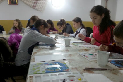 Curs de pictură pe sticlă în Arhiepiscopia Dunării de Jos – fotografia 2