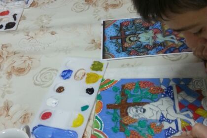 Curs de pictură pe sticlă în Arhiepiscopia Dunării de Jos – fotografia 5