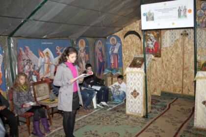 Concursul de religie pentru copii „Credinţă şi cultură“ închinat Sfântul Dimitrie cel Nou, la parohia „Dimitrie Cantemir“ din Galaţi – fotografia 12