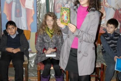Concursul de religie pentru copii „Credinţă şi cultură“ închinat Sfântul Dimitrie cel Nou, la parohia „Dimitrie Cantemir“ din Galaţi – fotografia 13