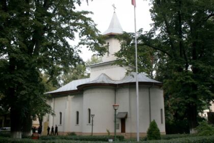 Deschiderea noului an şcolar la Seminarul Teologic „Sfântul Apostol Andrei“ din Galaţi – fotografia 2