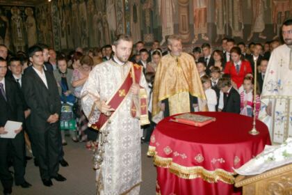 Deschiderea noului an şcolar la Seminarul Teologic „Sfântul Apostol Andrei“ din Galaţi – fotografia 13
