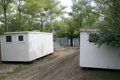 Cooperare între Biserică şi autorităţi pentru sprijinirea sinistraţilor – fotografia 12