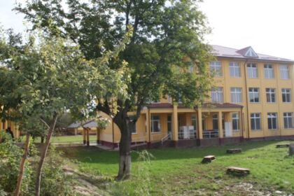 Deschiderea noului an şcolar în  parohia Costache Negri – fotografia 1