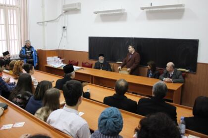 Întâlnirea Înaltpresfinţitului Arhiepiscop Casian cu tinerii de la Colegiul „Nicolae Bălcescu“ din Brăila – fotografia 10