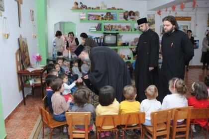 Vizita Înaltpreasfinţitului Casian la Grădiniţa „Familia“ din Brăila – fotografia 8