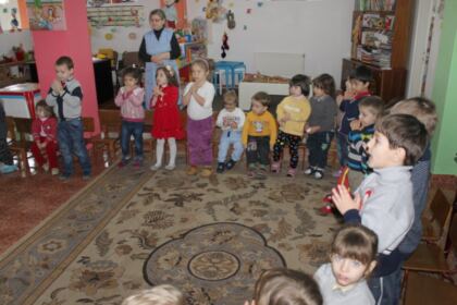 Vizita Înaltpreasfinţitului Casian la Grădiniţa „Familia“ din Brăila – fotografia 16
