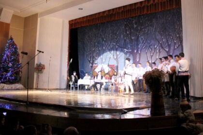 Serbarea de Crăciun a Seminarului Teologic Ortodox „Sfântul Apostol Andrei“ din Galaţi – fotografia 16