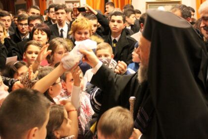 Serbarea de Crăciun a Seminarului Teologic Ortodox „Sfântul Apostol Andrei“ din Galaţi – fotografia 35