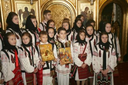 Festivalul de datini şi obiceiuri „Tudor Pamfile” la Catedrala Arhiepiscopală din Galaţi – fotografia 3