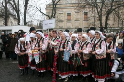 Festivalul de datini şi obiceiuri „Tudor Pamfile” la Catedrala Arhiepiscopală din Galaţi – fotografia 17