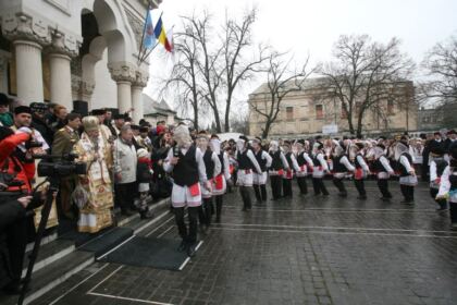 Festivalul de datini şi obiceiuri „Tudor Pamfile” la Catedrala Arhiepiscopală din Galaţi – fotografia 20