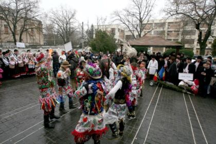 Festivalul de datini şi obiceiuri „Tudor Pamfile” la Catedrala Arhiepiscopală din Galaţi – fotografia 28