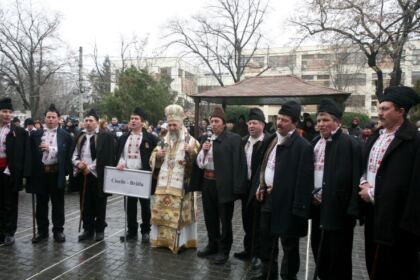 Festivalul de datini şi obiceiuri „Tudor Pamfile” la Catedrala Arhiepiscopală din Galaţi – fotografia 30