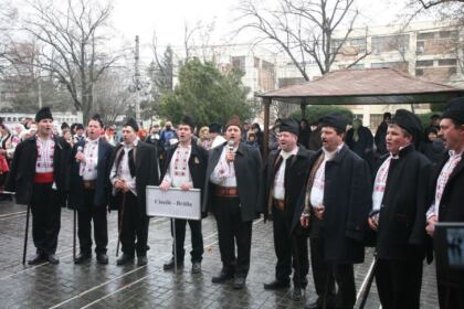 Festivalul de datini şi obiceiuri „Tudor Pamfile” la Catedrala Arhiepiscopală din Galaţi – fotografia 31
