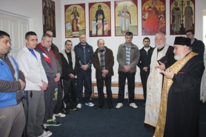 Activităţi social-filantropice la Duminica Înfricoşătoarei Judecăţi – fotografia 3