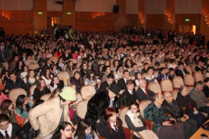 Poetul Mihai Eminescu omagiat de tinerii elevi seminarişti – fotografia 12