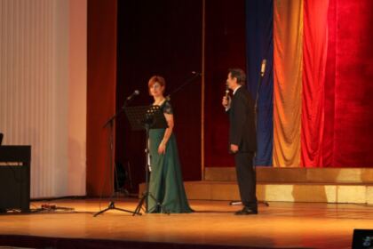 Poetul Mihai Eminescu omagiat de tinerii elevi seminarişti – fotografia 16