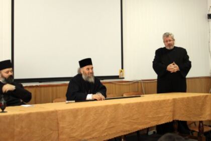 Simpozion interliceal la Seminarul „Sf. Ap. Andrei“ din Galaţi – fotografia 11