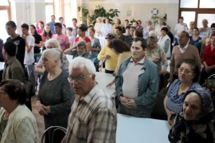 Program social-filantropic la Centrul Social „Speranţe pentru vârsta a III-a“ din Galaţi – fotografia 2