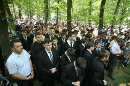Sărbătoarea Preasfintei Treimi la Altarul din codrii Buciumenilor – fotografia 36