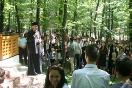 Sărbătoarea Preasfintei Treimi la Altarul din codrii Buciumenilor – fotografia 62