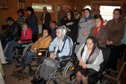 Acţiune filantropică îndreptată către persoanele cu dizabilităţi – fotografia 4