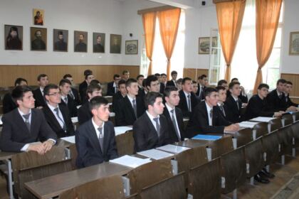 Examen de certificare a competenţelor profesionale la Seminarul Teologic „Sfântul Apostol Andrei“ din Galaţi – fotografia 10