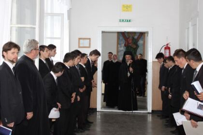 Examen de certificare a competenţelor profesionale la Seminarul Teologic „Sfântul Apostol Andrei“ din Galaţi – fotografia 2