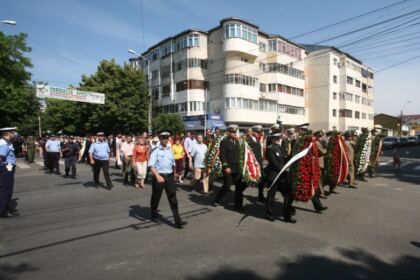 Praznicul Înălţării Domnului şi Ziua Eroilor sărbătorite la Galaţi şi Brăila – fotografia 6