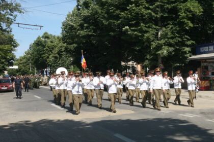 Praznicul Înălţării Domnului şi Ziua Eroilor sărbătorite la Galaţi şi Brăila – fotografia 7
