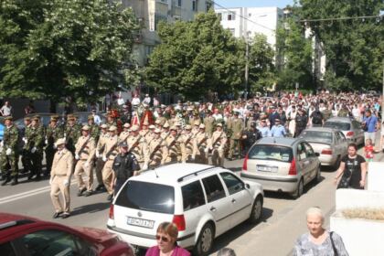Praznicul Înălţării Domnului şi Ziua Eroilor sărbătorite la Galaţi şi Brăila – fotografia 17