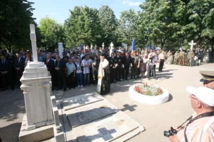 Praznicul Înălţării Domnului şi Ziua Eroilor sărbătorite la Galaţi şi Brăila – fotografia 34