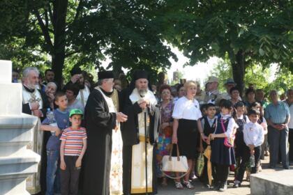 Praznicul Înălţării Domnului şi Ziua Eroilor sărbătorite la Galaţi şi Brăila – fotografia 41