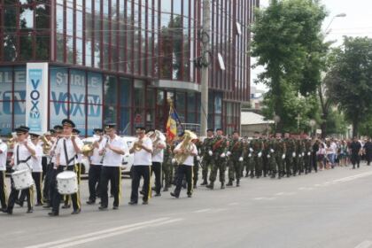 Praznicul Înălţării Domnului şi Ziua Eroilor sărbătorite la Galaţi şi Brăila – fotografia 1